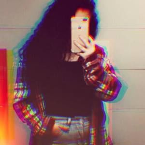 Meet your Posher, Mia